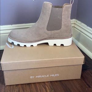 Never worn Jesse Slip On Chelsea Booties